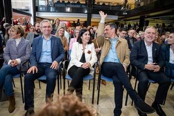 Los socialistas de Telde arropan a un Pedro Sánchez convencido del triunfo de su partido en las Islas/Acfi Press y TA.
